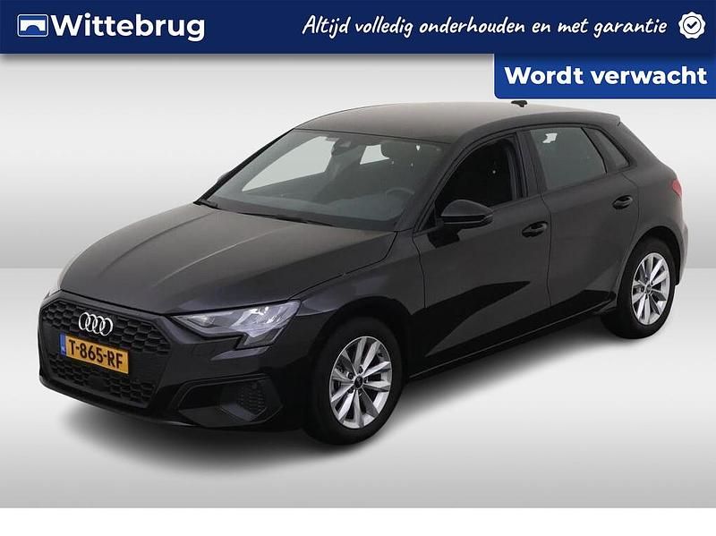 Zwart Gebruikt 2023 Audi A3 Sportback Proline Hatchback | € 27.950 (Goede deal) - Afbeelding 1/3