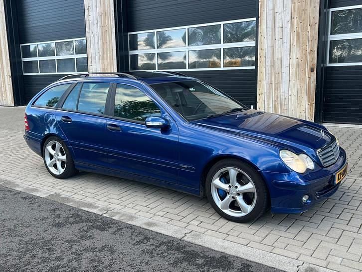 Occasion Mercedes C220 Elegance 150 PK (110 kW) 2004 Blauw Stationwagen