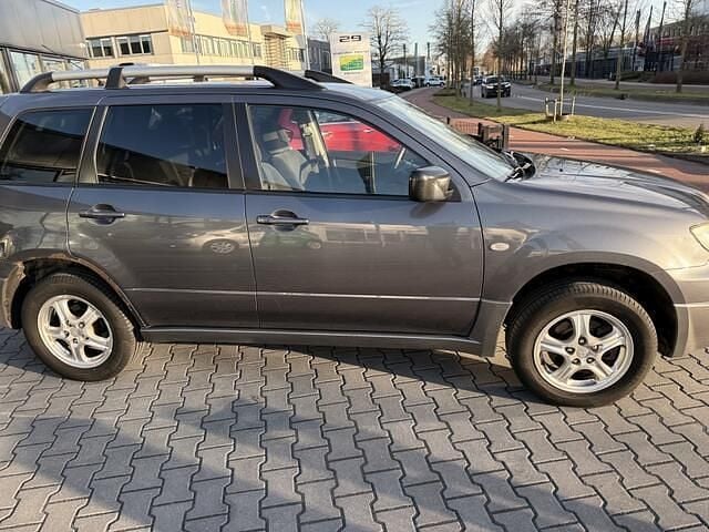 Occasion Mitsubishi Outlander Invite+ 136 PK (100 kW) 2006 Grijs SUV