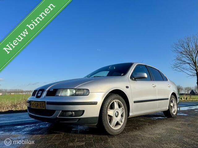 Grijs Gebruikt 2001 Seat Toledo Sedan | € 1.995 (Super prijs) - Afbeelding 1/4