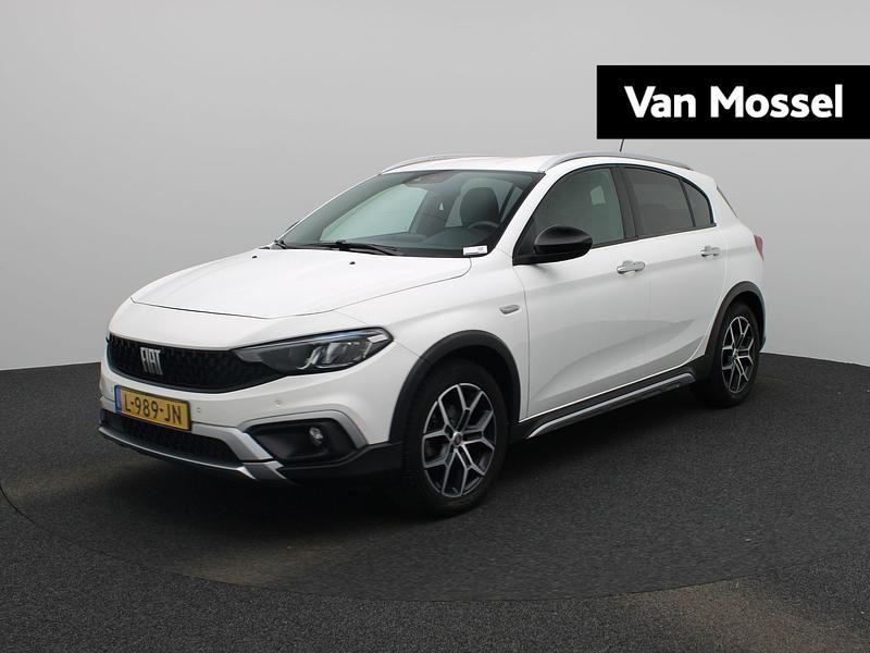 Wit Gebruikt 2021 Fiat Tipo Cross Hatchback | € 16.900 (Eerlijke prijs) - Afbeelding 1/4