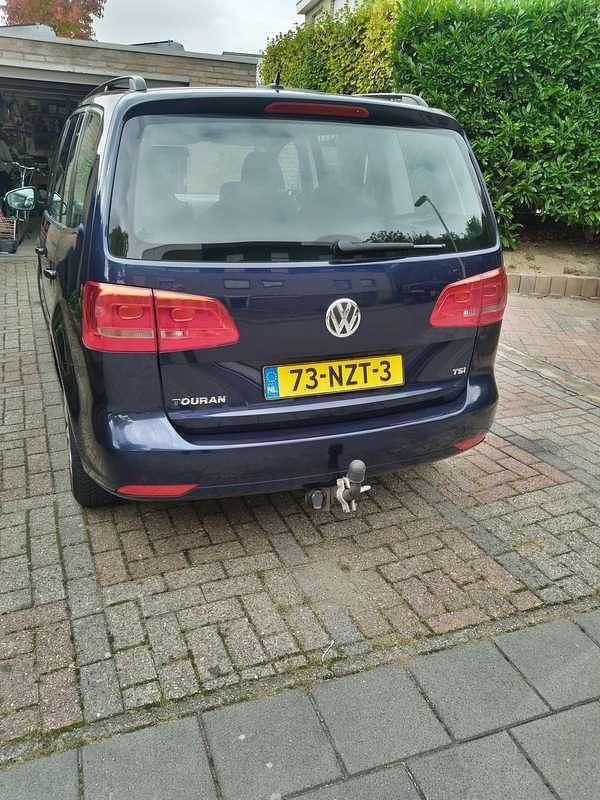 Occasion VW Touran Trendline 140 PK (102 kW) 2011 Blauw MPV