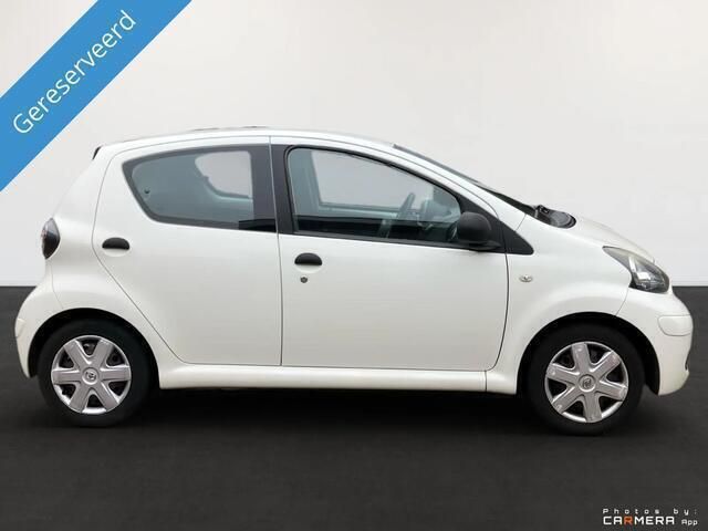 Occasion Toyota Aygo Cool 68 PK (50 kW) 2011 Wit Hatchback