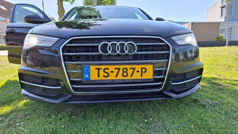 Zwart Gebruikt 2016 Audi A6 Sedan | € 16.500 - Afbeelding 1/4