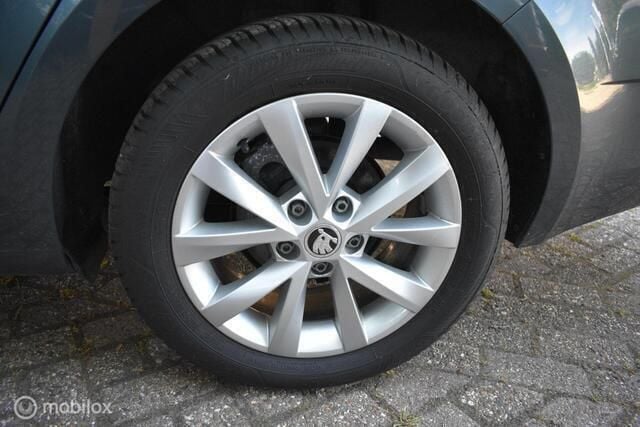 Occasion Skoda Octavia Business Line 116 PK (85 kW) 2019 Grijs Stationwagen