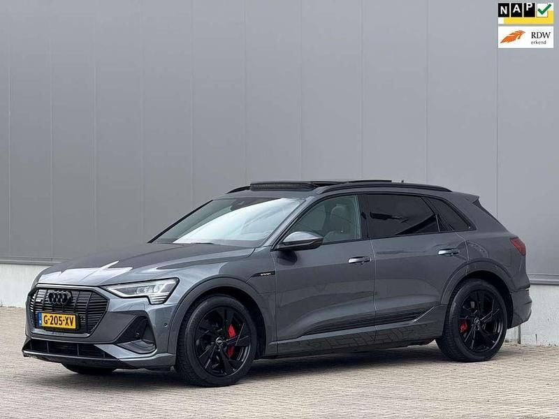 Grijs Gebruikt 2019 Audi e-tron S-Line SUV | € 23.900 (Duur) - Afbeelding 1/4