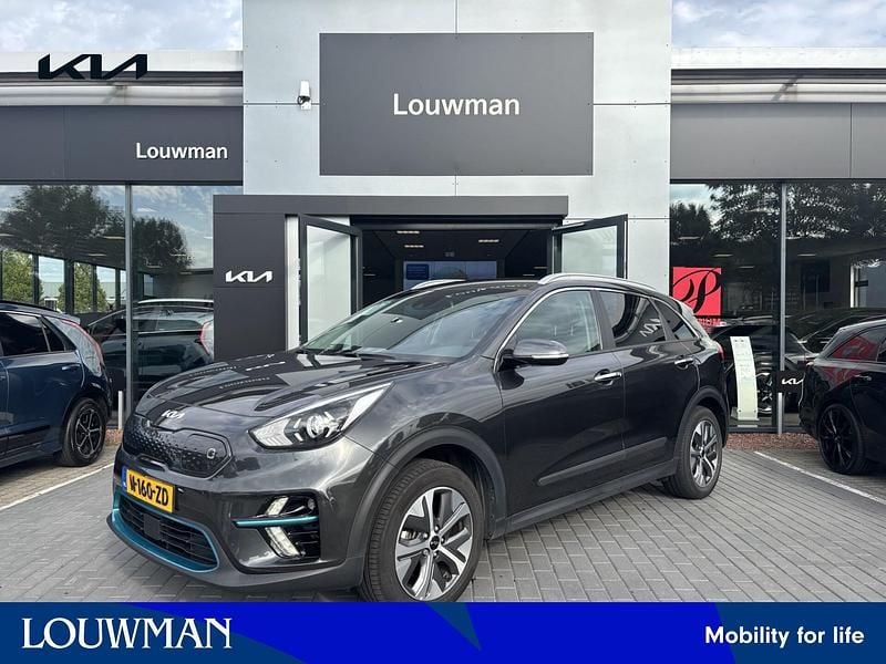 Grijs Gebruikt 2022 Kia Niro SUV | € 22.940 (Super prijs) - Afbeelding 1/4