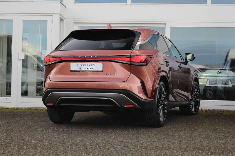 Occasion Lexus RX450h President Line 309 PK (227 kW) 2023  (metallic) SUV