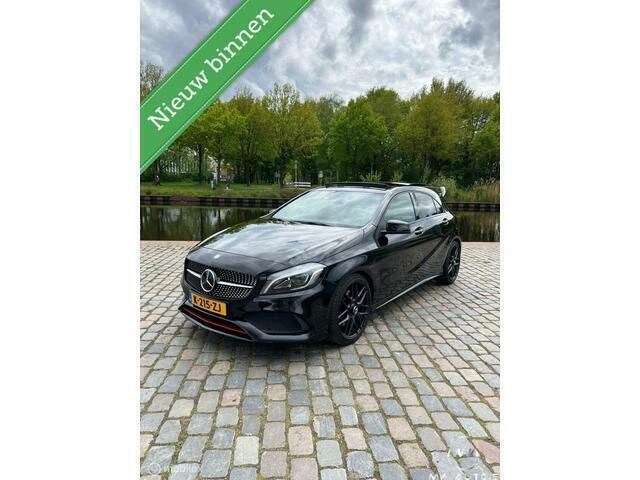 Zwart Gebruikt 2016 Mercedes A250 Prestige Hatchback | € 26.950 (Duur) - Afbeelding 1/4