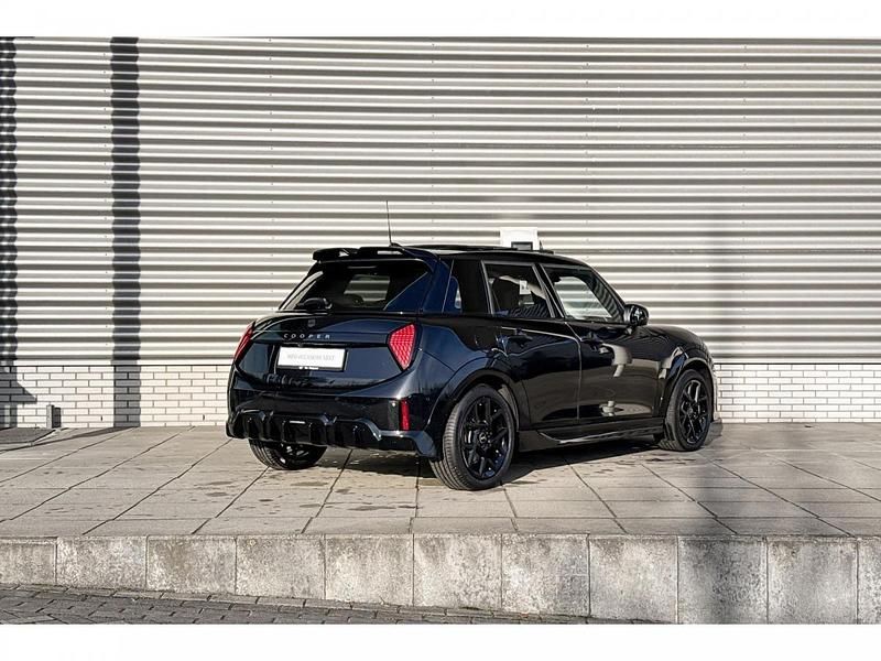 Occasion Mini Cooper 156 PK (114 kW) 2025 Zwart Hatchback