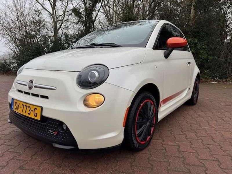 Wit Occasion 2014 Fiat 500e Hatchback | € 6.900 (Eerlijke prijs) - Afbeelding 1/4