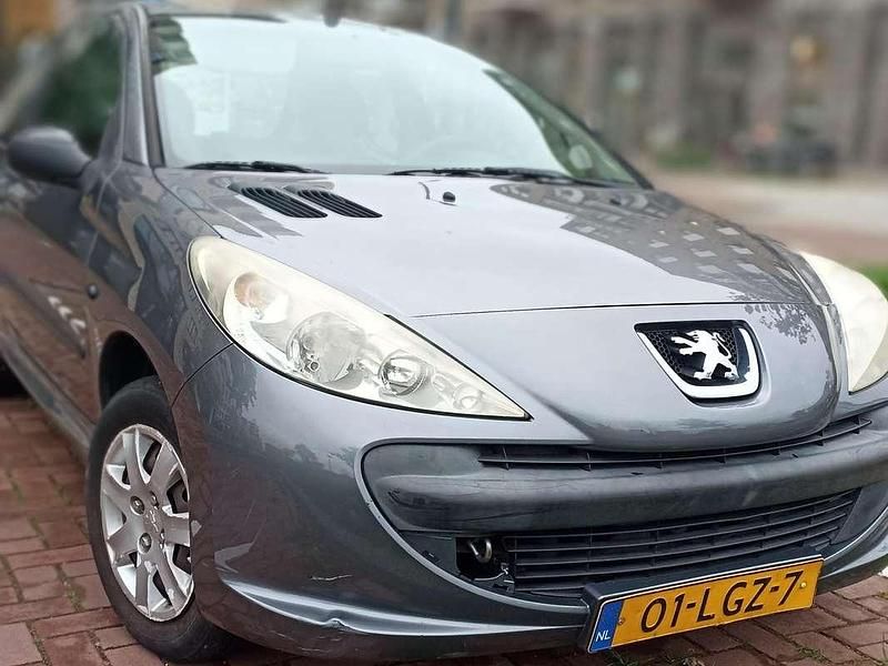 Grijs Gebruikt 2010 Peugeot 206 Hatchback | € 1.250 (Eerlijke prijs) - Afbeelding 1/4