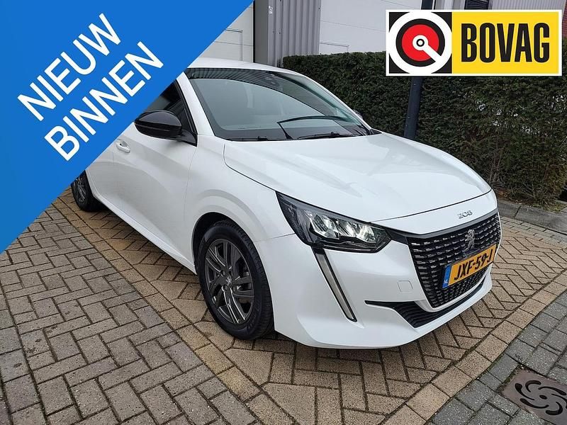 Wit Occasion 2022 Peugeot 208 Allure Hatchback | € 12.795 (Super prijs) - Afbeelding 1/4