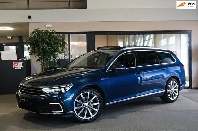 Occasion VW Passat GTE 218 PK (160 kW) 2020 Blauw (metallic) Stationwagen
