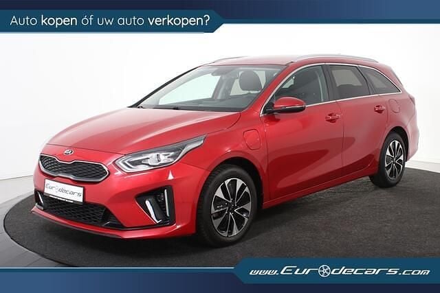 Rood Gebruikt 2021 Kia Ceed Sportswagon Stationwagen | € 19.500 (Goede deal) - Afbeelding 1/4