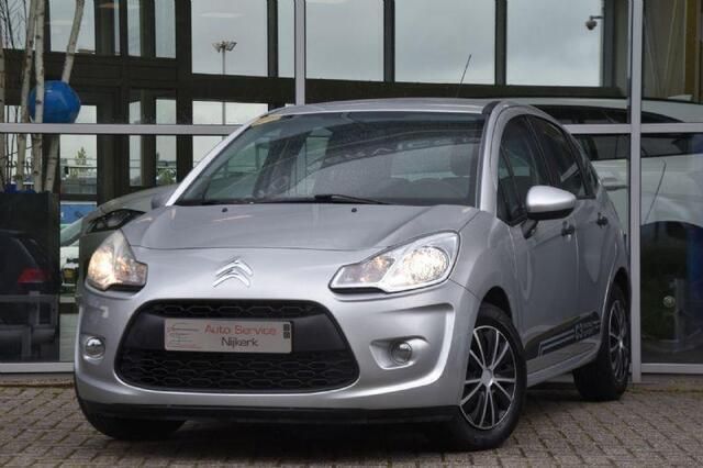 Grijs, metallic lak Gebruikt 2011 Citroën C3 Dynamique Hatchback | € 3.250 (Goede deal) - Afbeelding 1/4