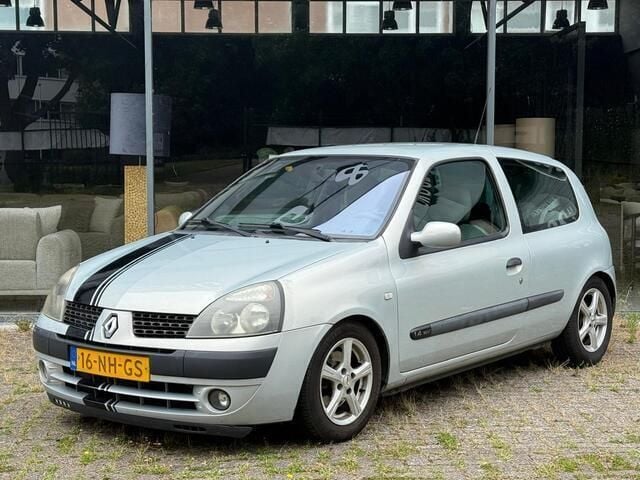 Grijs Gebruikt 2003 Renault Clio II Hatchback | € 850 (Goede deal) - Afbeelding 1/4