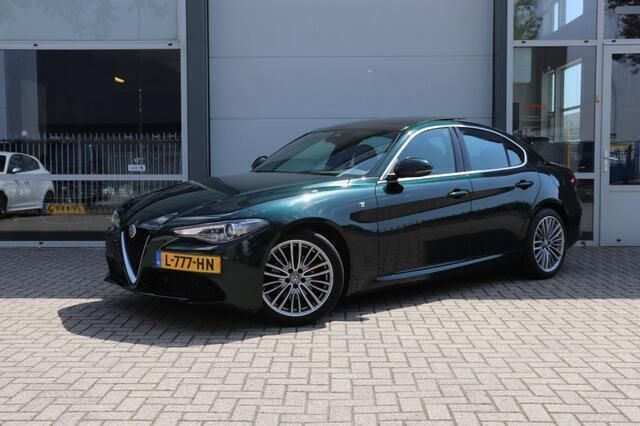 Groen Gebruikt 2021 Alfa Romeo Giulia Ti Sedan | € 27.950 - Afbeelding 1/4
