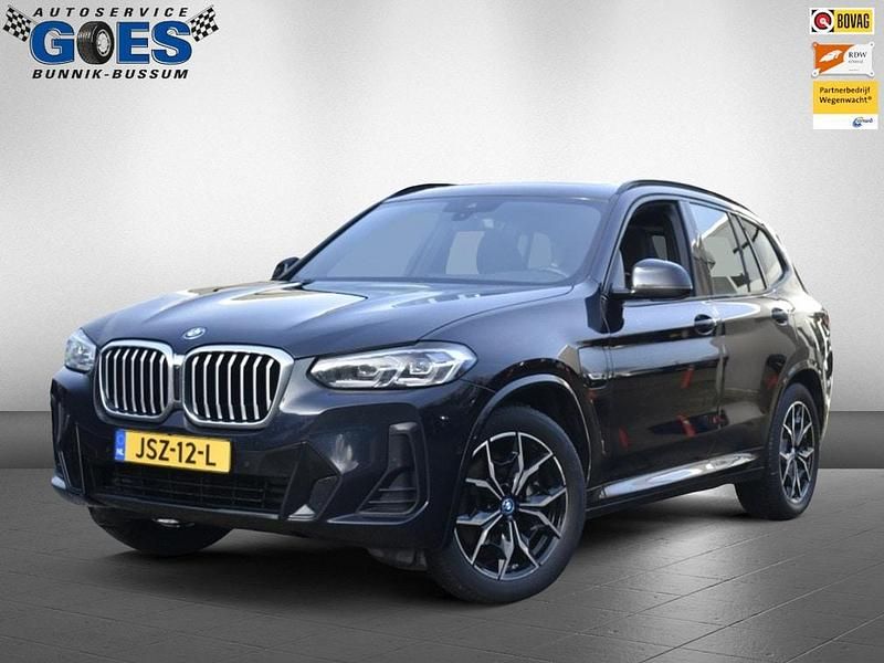 Zwart Occasion 2022 BMW X3 SUV | € 39.440 (Eerlijke prijs) - Afbeelding 1/4