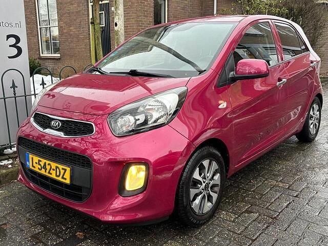 Rood (metallic) Occasion 2016 Kia Picanto Hatchback | € 6.900 (Eerlijke prijs) - Afbeelding 1/4