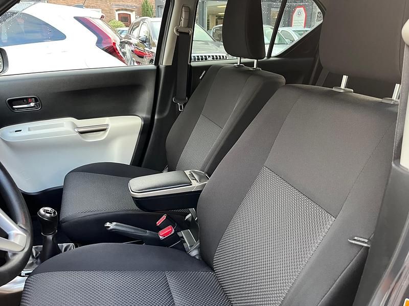 Occasion Suzuki Ignis 90 PK (66 kW) 2018 Grijs Hatchback