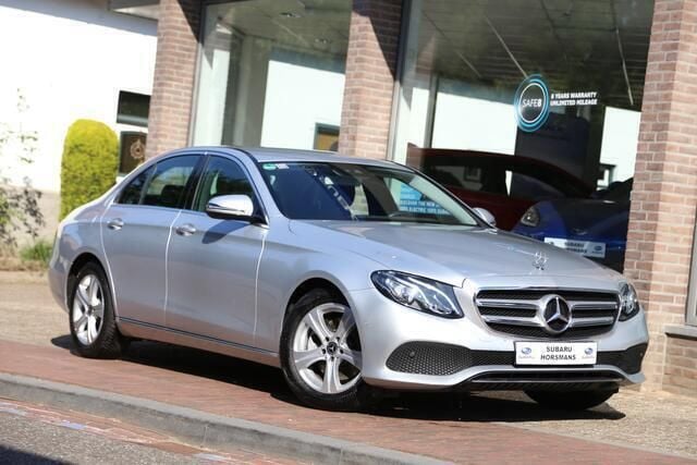 Zilver Gebruikt 2018 Mercedes E250 Ambition Sedan | € 25.950 (Super prijs) - Afbeelding 1/4