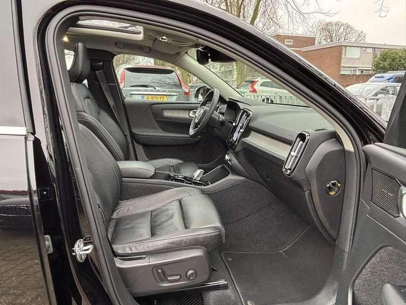 Occasion Volvo XC40 Inscription 211 PK (155 kW) 2021 Zwart (metallic) SUV