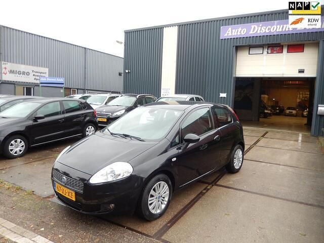 Zwart Gebruikt 2007 Fiat Grande Punto Emotion Hatchback | € 1.499 (Eerlijke prijs) - Afbeelding 1/4