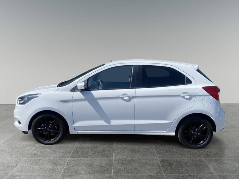 Wit Gebruikt 2017 Ford Ka Plus Trend Hatchback | € 8.950 (Eerlijke prijs) - Afbeelding 1/4
