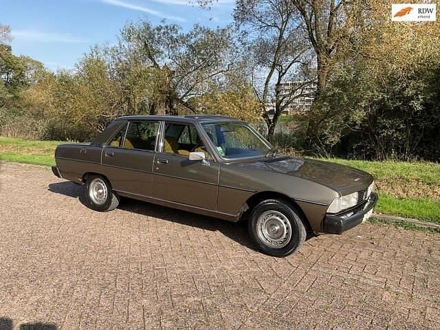 Goud Gebruikt 1976 Peugeot 604 Sedan | € 5.750 - Afbeelding 1/4