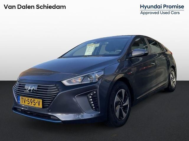 Iron grey (grijs metallic) Gebruikt 2018 Hyundai Ioniq Comfort Hatchback | € 16.995 (Eerlijke prijs) - Afbeelding 1/1