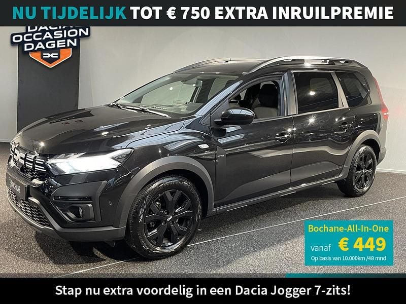 Zwart Gebruikt 2023 Dacia Jogger Extreme MPV | € 19.895 (Eerlijke prijs) - Afbeelding 1/4