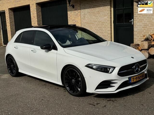 Wit Gebruikt 2021 Mercedes A250 Premium Plus Hatchback | € 37.500 (Iets duurder) - Afbeelding 1/4