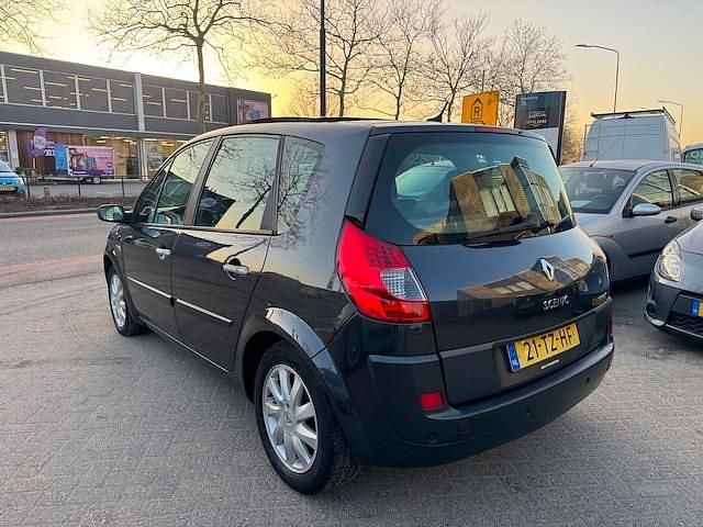 Occasion Renault Scénic II 112 PK (82 kW) 2007 Grijs (metallic) MPV