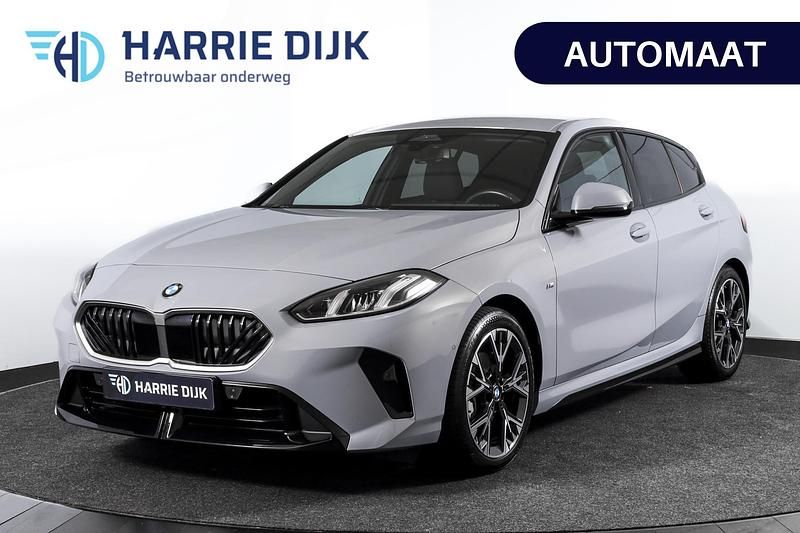 Grijs Gebruikt 2025 BMW 120 M Sport Hatchback | € 35.995 (Eerlijke prijs) - Afbeelding 1/3