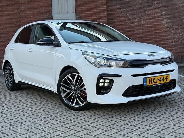 Wit Gebruikt 2020 Kia Rio Hatchback | € 18.445 (Eerlijke prijs) - Afbeelding 1/4