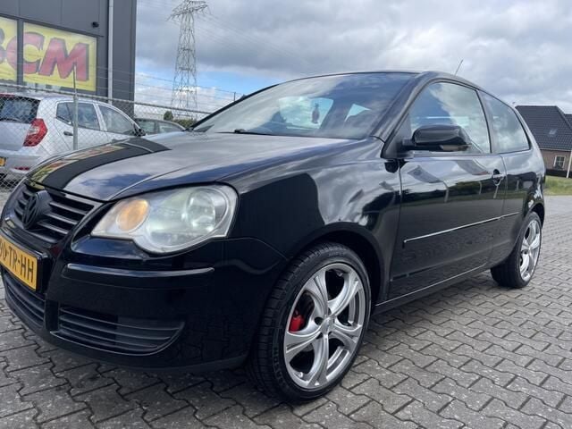 Zwart Gebruikt 2007 VW Polo Hatchback | € 1.799 (Goede deal) - Afbeelding 1/4