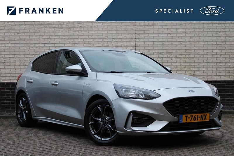 Grijs Gebruikt 2020 Ford Focus Business Edition Hatchback | € 19.595 (Goede deal) - Afbeelding 1/4