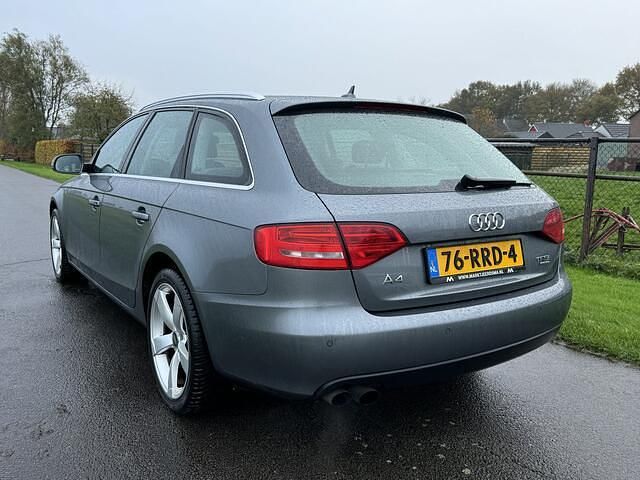 Occasion Audi A4 Business 160 PK (117 kW) 2011 Grijs Stationwagen