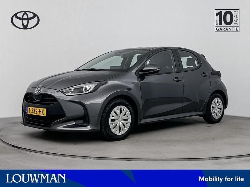 Occasion Toyota Yaris Hybrid Active 116 PK (85 kW) 2023 Grijs Hatchback