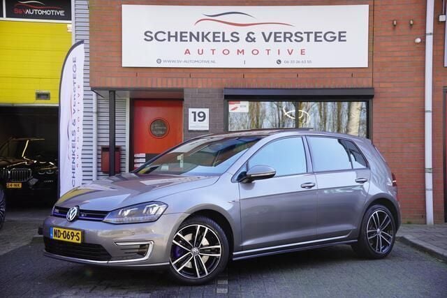 Grijs Gebruikt 2016 VW Golf VII GTE Hatchback | € 14.595 (Eerlijke prijs) - Afbeelding 1/4