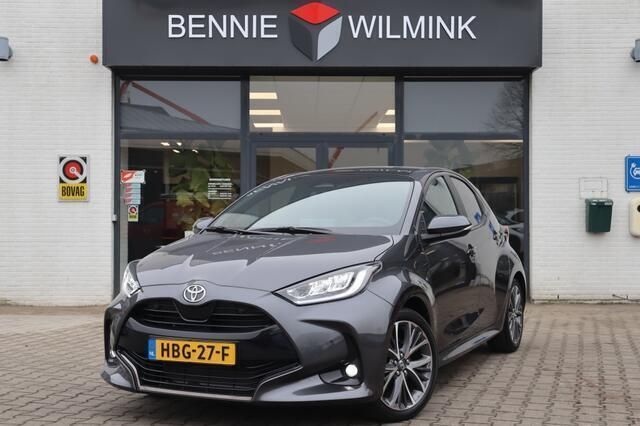 Grijs Gebruikt 2024 Toyota Yaris Hatchback | € 29.950 (Duur) - Afbeelding 1/4