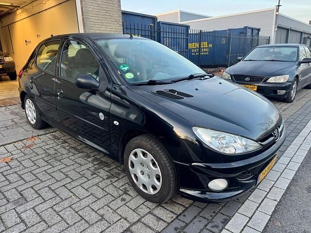 Occasion Peugeot 206 75 PK (55 kW) 2008 Zwart Hatchback
