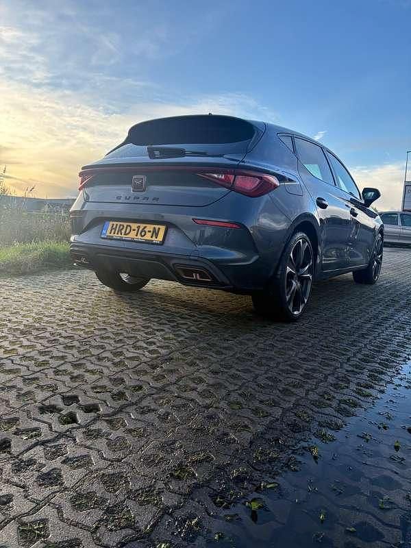 Occasion Cupra Leon 245 PK (180 kW) 2021 Grijs Hatchback