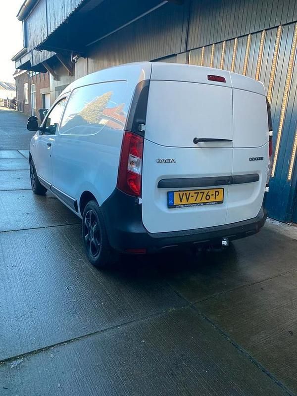 Occasion 2016 Dacia Dokker MPV | € 4.250 (Eerlijke prijs) - Afbeelding 1/4
