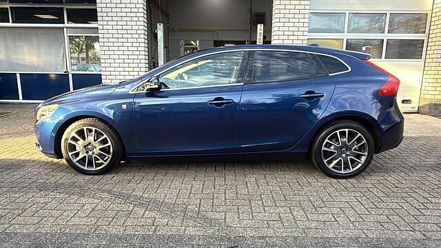 Occasion Volvo V40 Business Edition 190 PK (139 kW) 2014 Blauw Hatchback