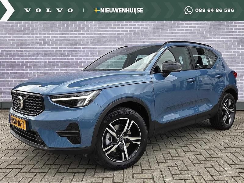 Nieuw 2025 Volvo XC40 Plus SUV | € 50.894 - Afbeelding 1/4