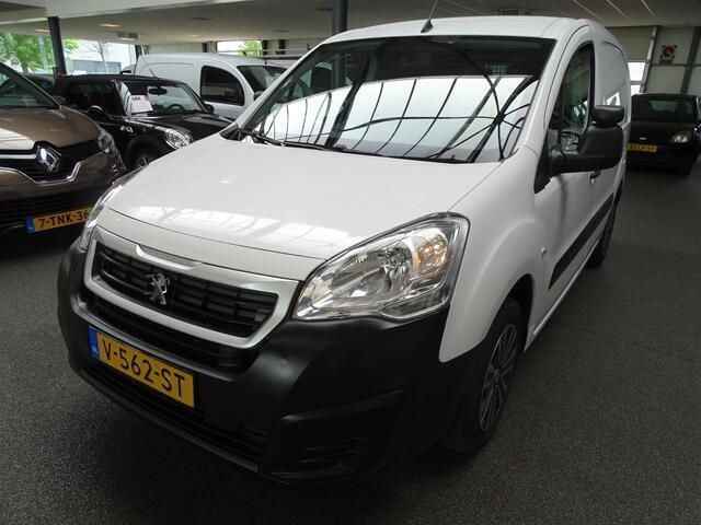 Wit Gebruikt 2018 Peugeot Partner Premium MPV | € 6.950 (Super prijs) - Afbeelding 1/4