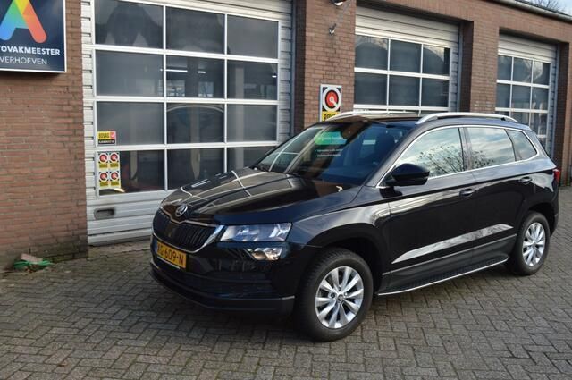 Zwart Gebruikt 2019 Skoda Karoq Clever SUV | € 22.650 (Iets duurder) - Afbeelding 1/4