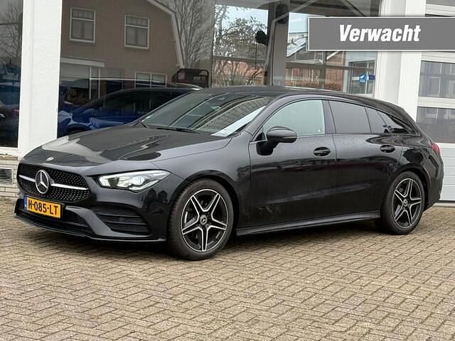 Zwart (metallic) Occasion 2019 Mercedes CLA180 Business Sedan | € 18.945 (Goede deal) - Afbeelding 1/4